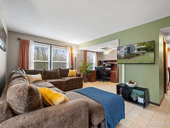 2nd image of 5325 Creekside Dr APT D