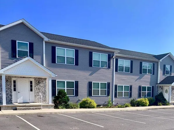 905 Ash St, Moosic, PA 18507