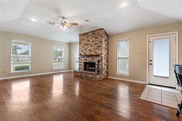 4740 W Esplanade Ave — Photo 3