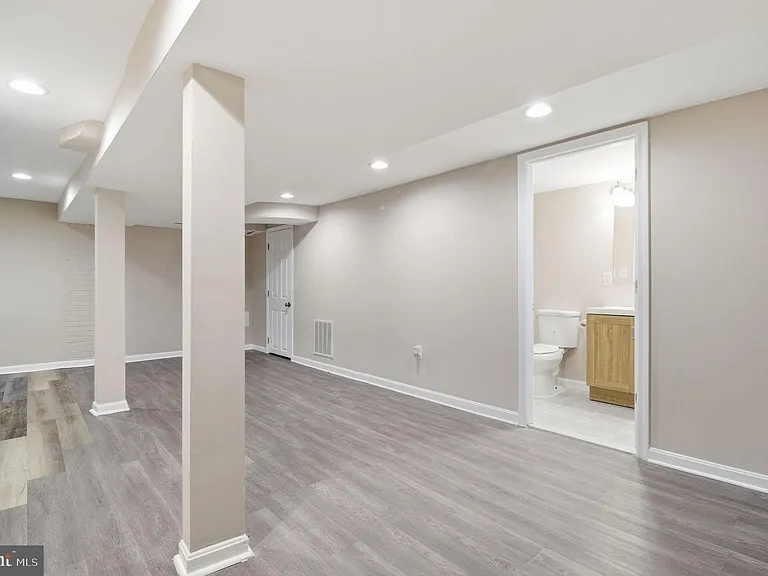 13206 Staggs Ct — Photo 27
