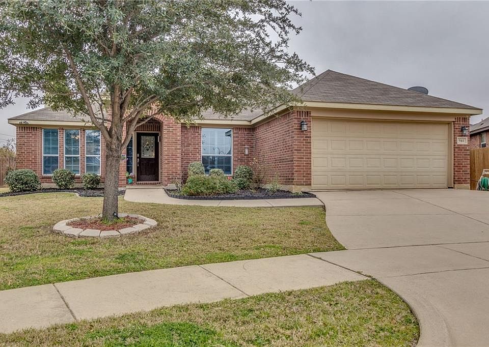 1st image of 944 Mimosa Ct