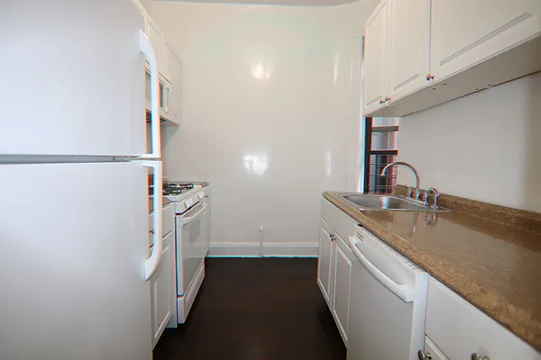 Rented by Halstead Real Estate | media 8