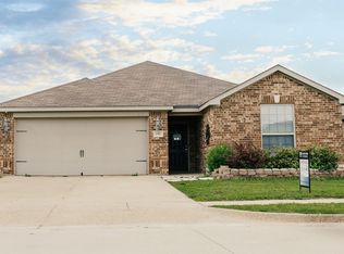 157 Presidents Way, Venus, TX 76084