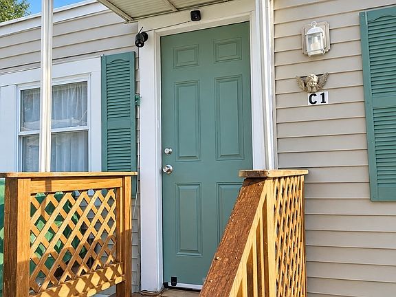 4th image of 229 Miller St #C-1