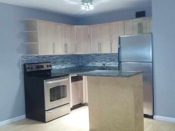 4th image of 3550 N Lake Shore Dr APT 914