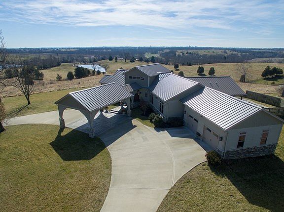 2nd image of 121 Dallas Dr
