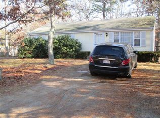 66 Oakview Ter, Hyannis, MA 02601