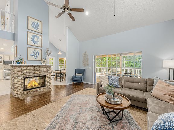 5th image of 730 SW Lighthouse Drive