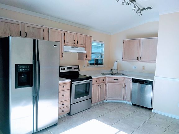 5th image of 279 Carriann Cove Ct