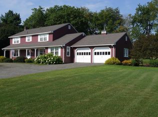 30 Stonehenge Rd, Pittsfield, MA 01201