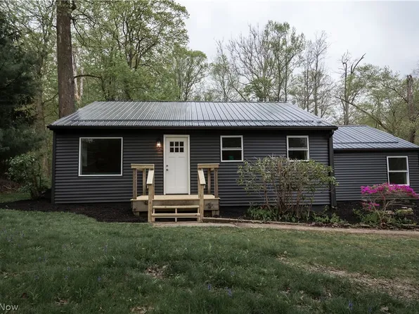 9845 Chardon Rd, Chardon, OH 44024