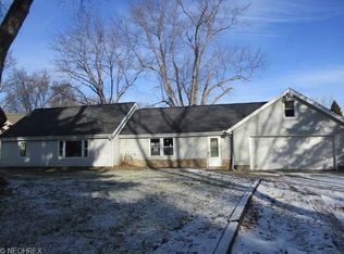 3870 Ranfield Rd, Kent, OH 44240