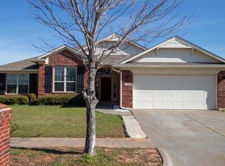 13049 SW 5th St, Yukon, OK 73099