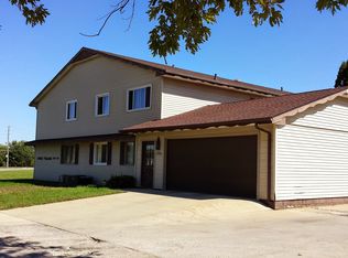 3709 W 9th St APT 4, Waterloo, IA 50702