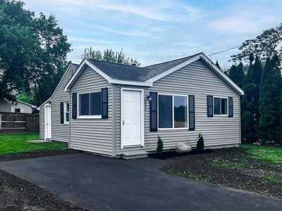 1492 Webber Ave, Burton, MI, 48529