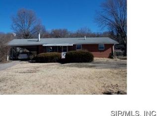 825 Amherst Dr, East Alton, IL 62024