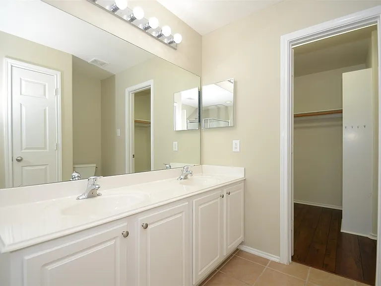 5606 Claybeck Ln — Photo 20
