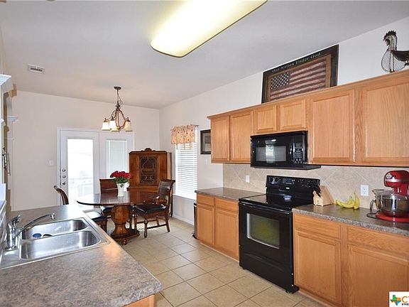 5th image of 214 Ponderosa Dr
