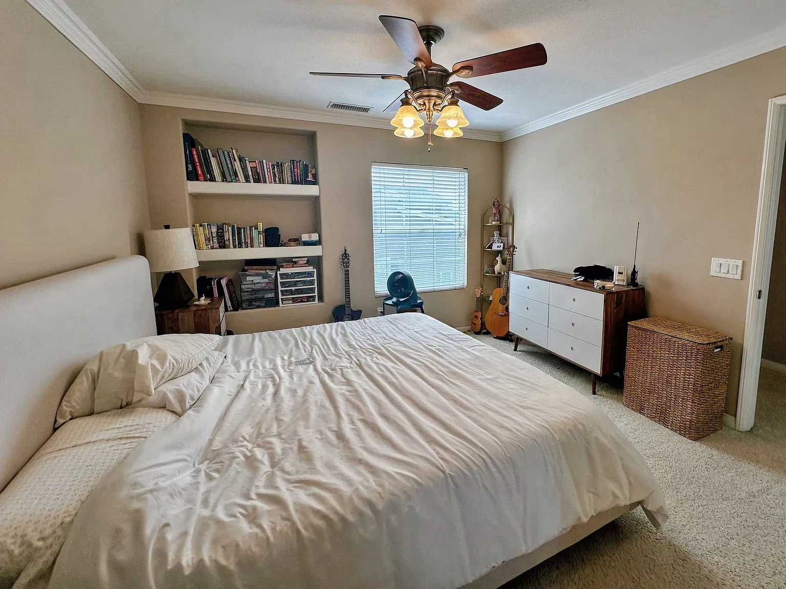 Beautifully Maintained Ladera Ranch End-Unit Condo | 2BR, 2.5BA, 2-Car Garage — Photo 4