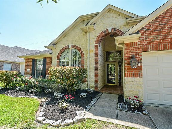2nd image of 10226 Five Oaks Ln