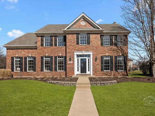 3N441 Vachel Lindsay St, Saint Charles, IL 60175