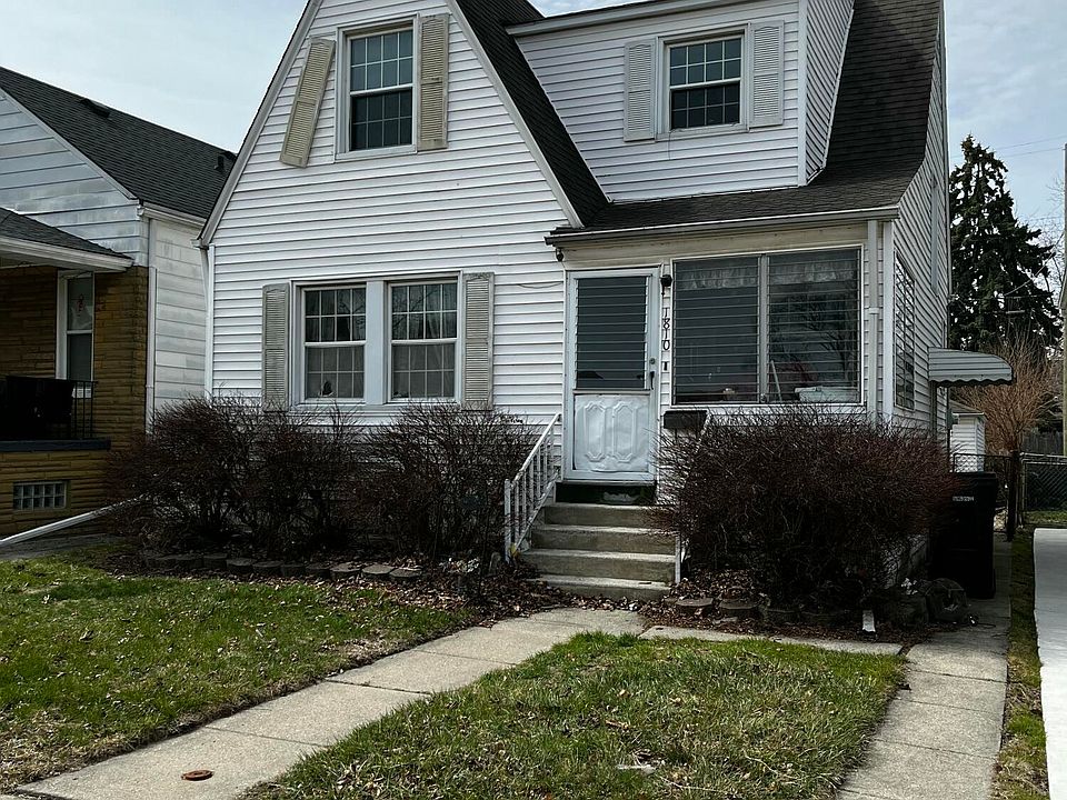 1st image of 1810 Lindbergh St