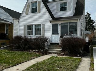 1810 Lindbergh St, Wyandotte, MI