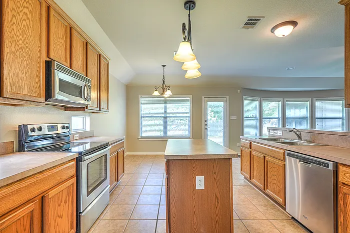138 Justin Leonard Dr — Photo 4