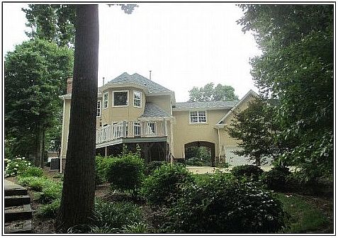 2nd image of 5 Heathrow Ct
