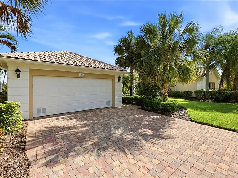 7681 Sicilia Ct — Photo 25
