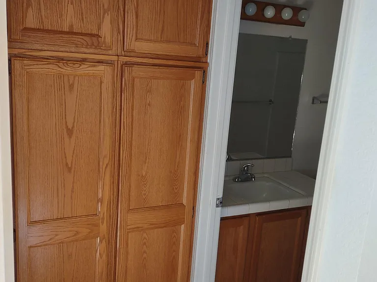 985 Bluebell Way — Photo 17