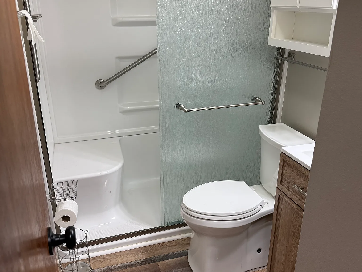 3 bed, 900 sqft, $1,800 — Photo 4