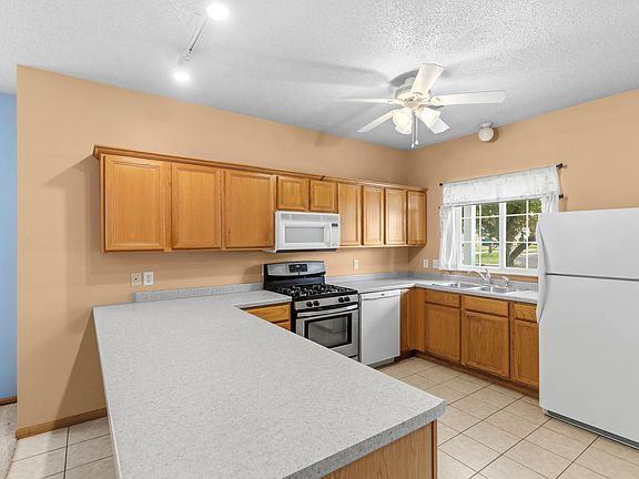 4th image of 2828 Brewers Ln