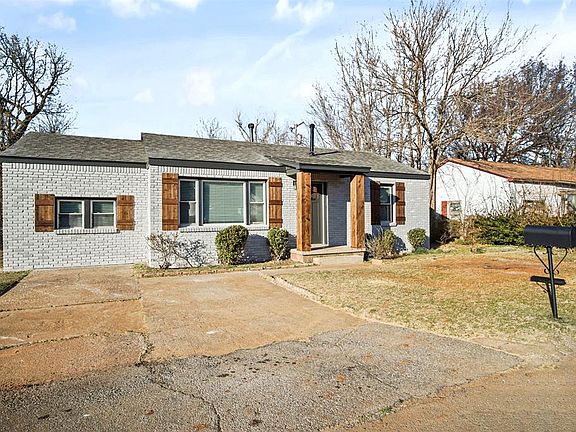 4th image of 1012 Elmwood Dr