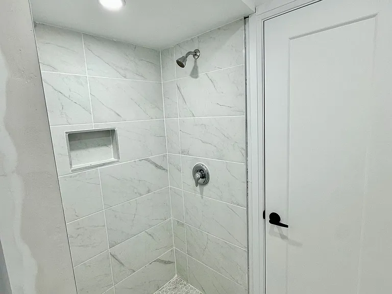 154 Thames Way #BASEMENT — Photo 6