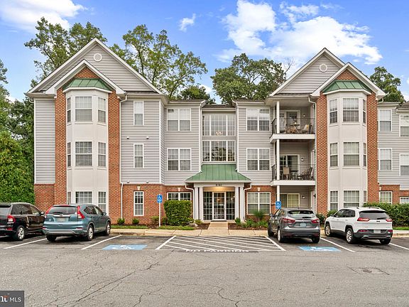 2nd image of 2161 Scotts Crossing Ct APT 202