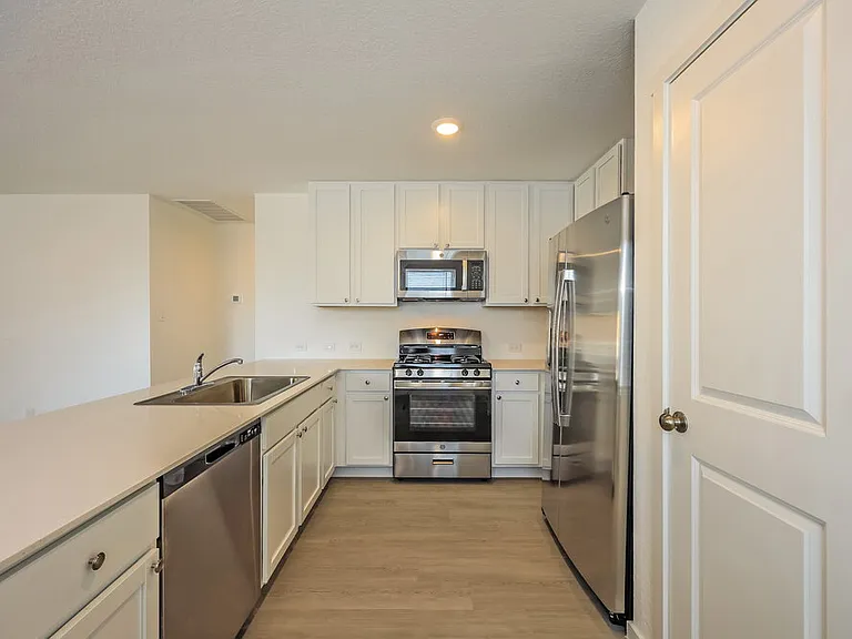 425 Payton Pl — Photo 8