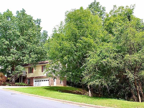 3rd image of 3160 Horseshoe Ln