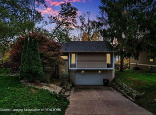 10026 Burgundy Blvd, Dimondale, MI 48821