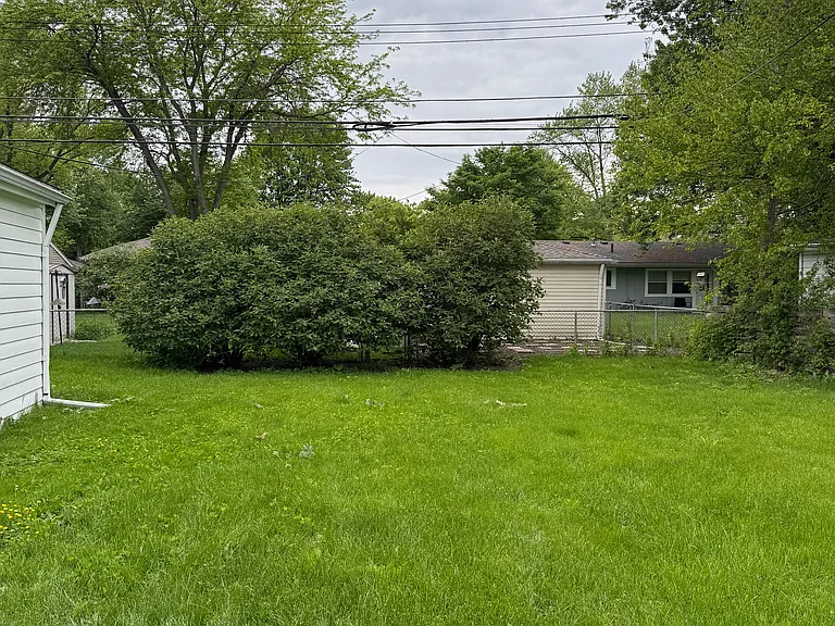 1004 Elm St — Photo 20