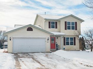817 Wild Rose Way, Watertown, WI 53094