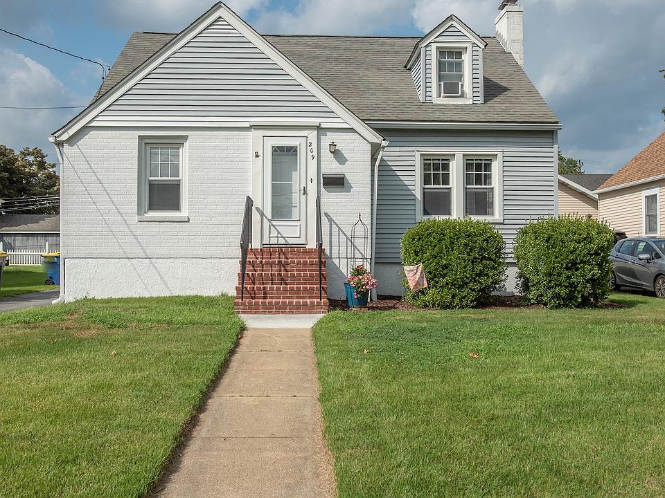 1st image of 209 Curtis Ave