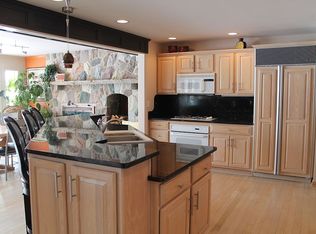 2000 Forest Park Dr, Jackson, MI 49201