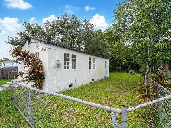 1053 NW 55th St, Miami, FL 33127