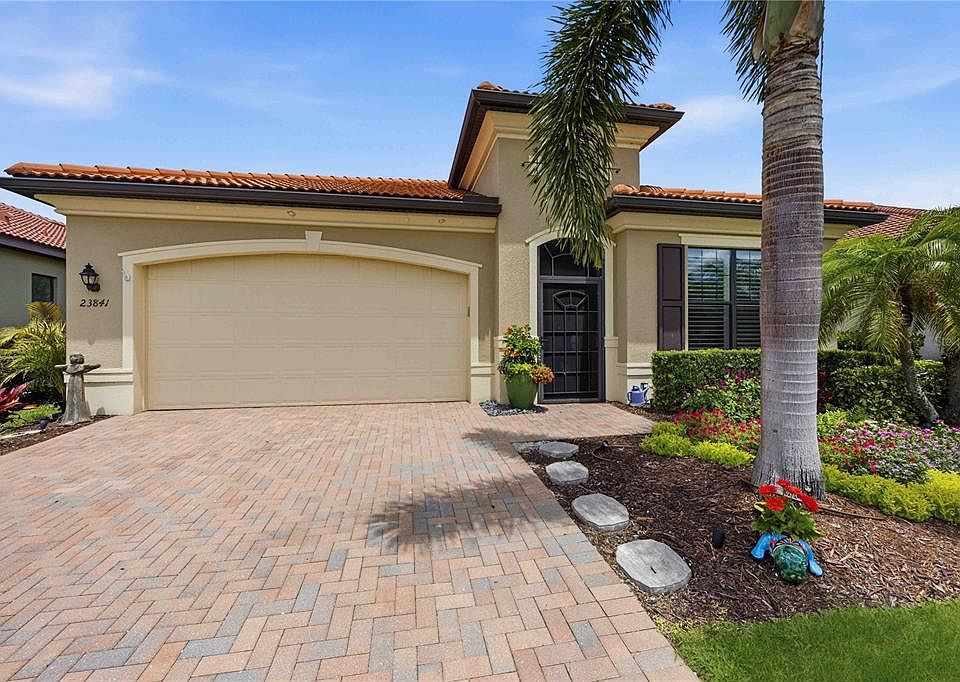 1st image of 23841 Waverly Cir