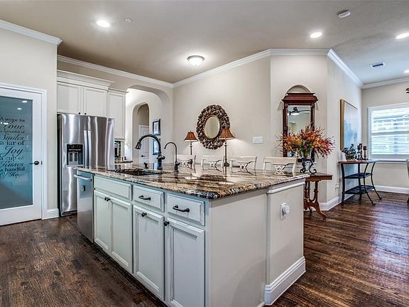3rd image of 5108 Cornerstone Dr