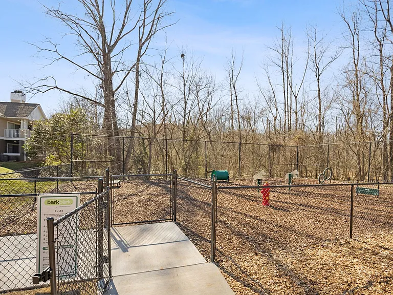 420 Michelle Linnea Dr — Photo 15