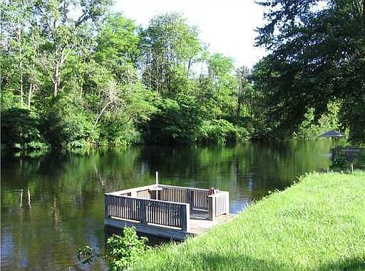 3rd image of 9935 Huron River Dr