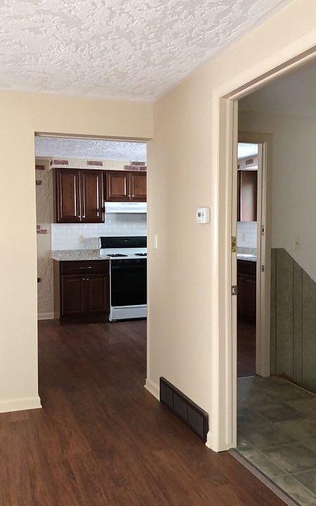 1st image of 18 Glenhaven Dr