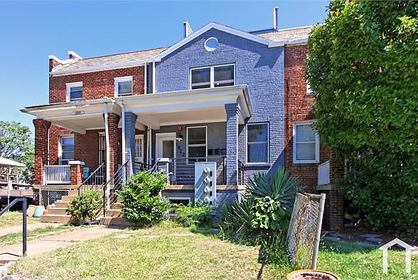 1822 C St NE #1 — Photo 4